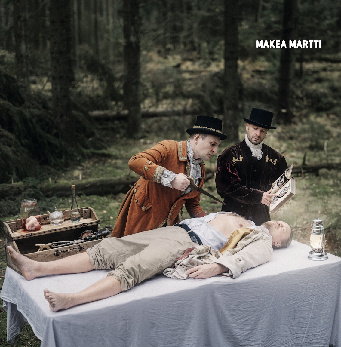 Pimeää ainetta — etukansi